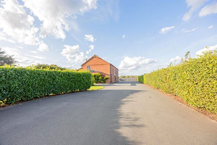 6 Bedroom Barn Conversion For Sale In Elms Lane, Wangford, Beccles, NR34