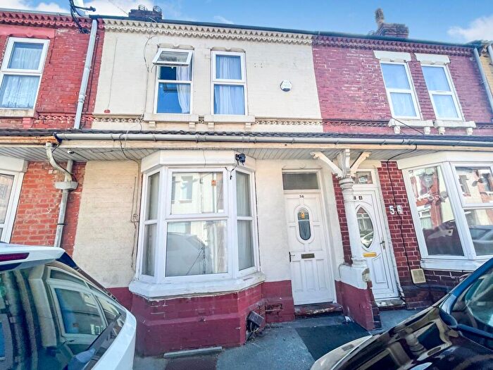 2 Bedroom Terraced House For Sale In Cunningham Road, Doncaster, DN1