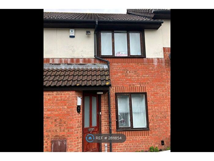 2 Bedroom Terraced House To Rent In Hayes Road, Greenhithe, DA9