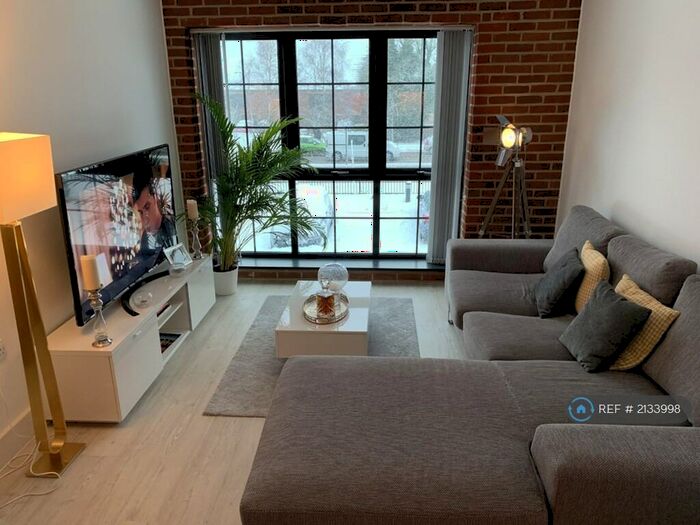 1 Bedroom Flat To Rent In Kelvin Road, Newbury, RG14