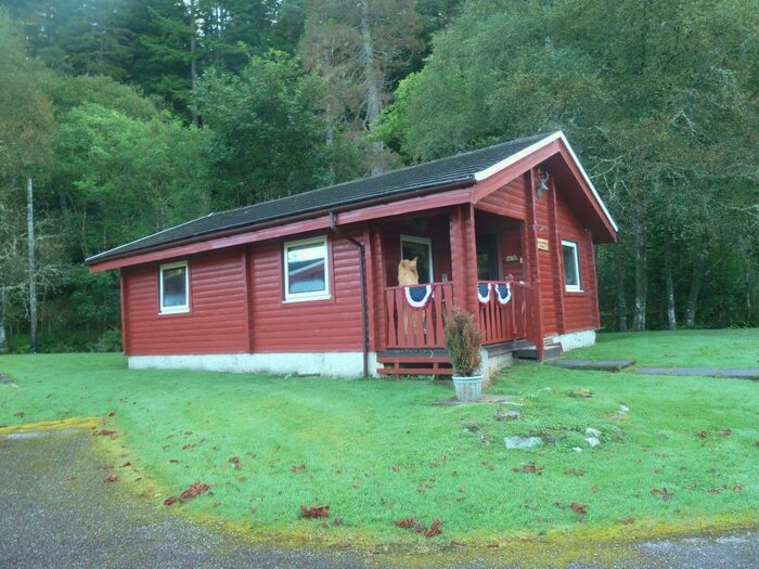 2 Bedroom Chalet For Sale In A Lamont Lodges Rashfield, Dunoon, PA23