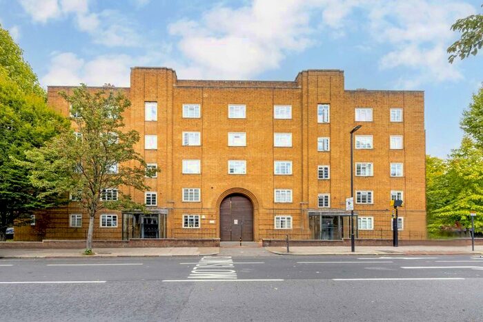 2 Bedroom Flat To Rent In Maida Vale, London, W9