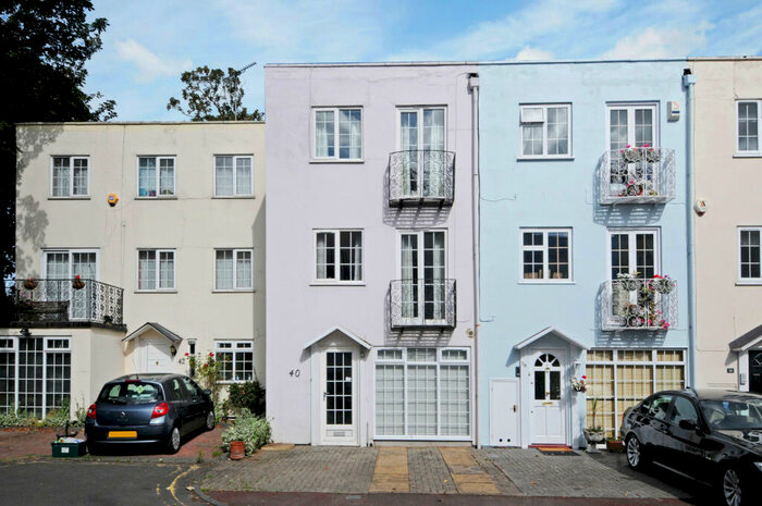 5 Bedroom Town House To Rent In Eaton Drive, Kingston Upon Thames, KT2