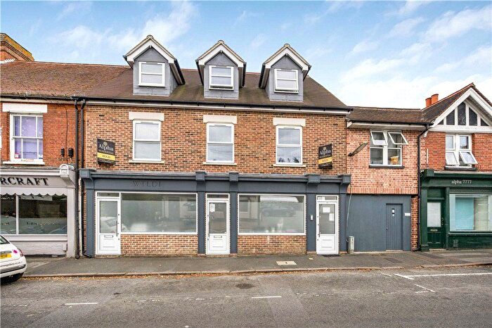 2 Bedroom Flat To Rent In Victoria Street, Englefield Green, Egham, Surrey, TW20