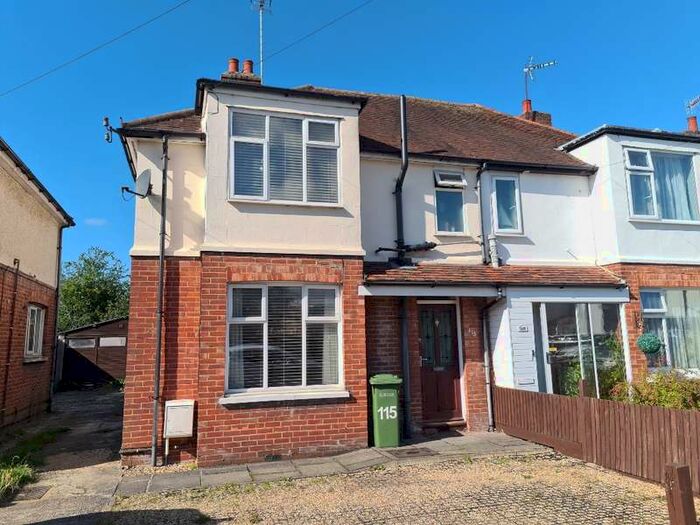 3 Bedroom Property To Rent In North Lane Aldershot, GU12