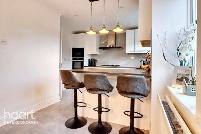 4 Bedroom Detached House For Sale In Beccelm Drive, Crowland, PE6