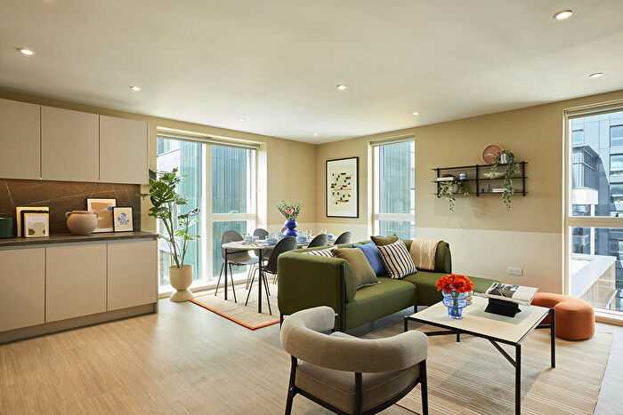 3 Bedroom Apartment To Rent In Candleriggs, Trongate, Glasgow, Glasgow City, G1