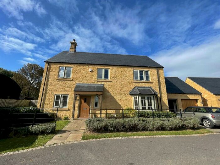 5 Bedroom Detached House To Rent In Fereby Close, Chipping Campden, GL55