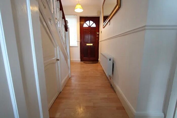 3 Bedroom Terraced House To Rent In Helder Street, South Croydon, CR2