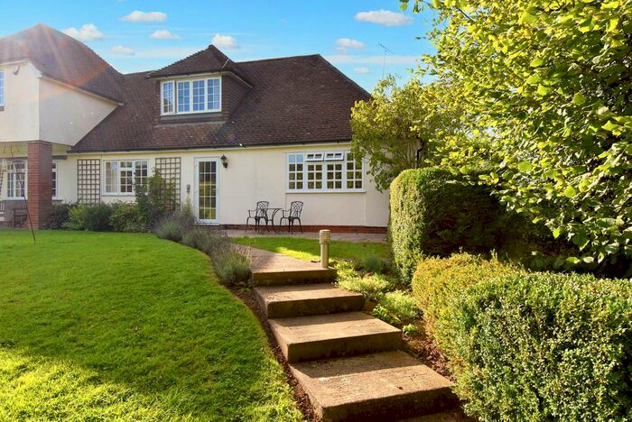 1 Bedroom Property To Rent In Readers Bridge Road, St. Michaels, TN30