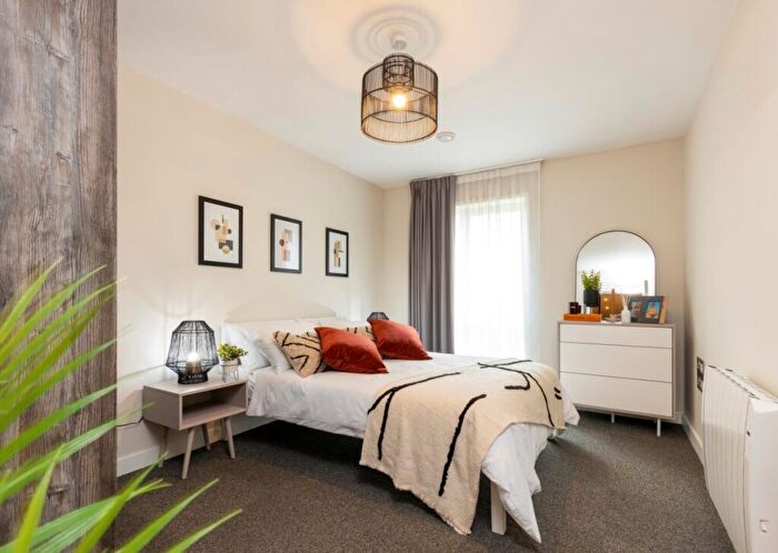 1 Bedroom Flat To Rent In Waterways Avenue Manchester, M15