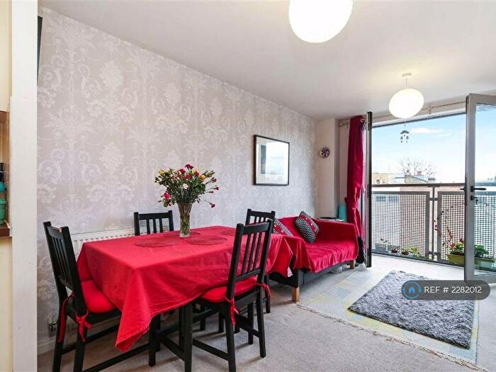 1 Bedroom Flat To Rent In Shale Court, London, E15