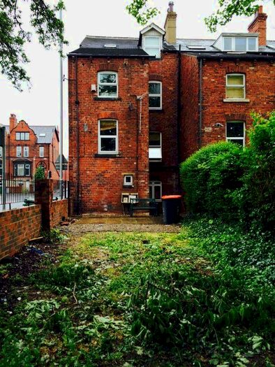 6 Bedroom Property To Rent In Cardigan Road, Headingley, Leeds, LS6