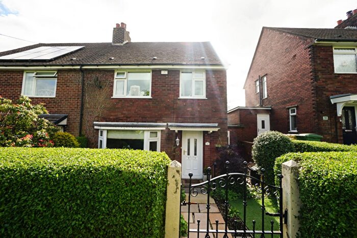 4 Bedroom Semi-Detached House To Rent In Makinson Avenue, Horwich, Bolton, Lancashire, BL6