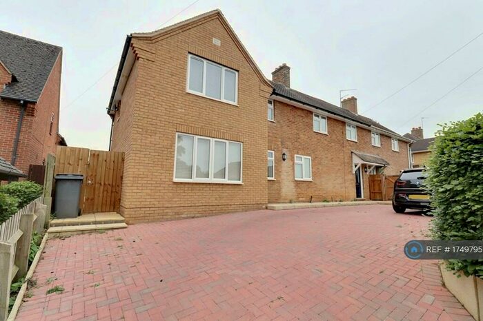 4 Bedroom Semi-Detached House To Rent In Chapel Brampton, Chapel Brampton, Northampton, NN6