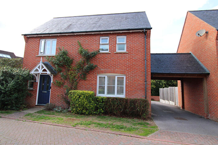 3 Bedroom Detached House For Sale In Overton Hill, Overton, Hampshire, RG25