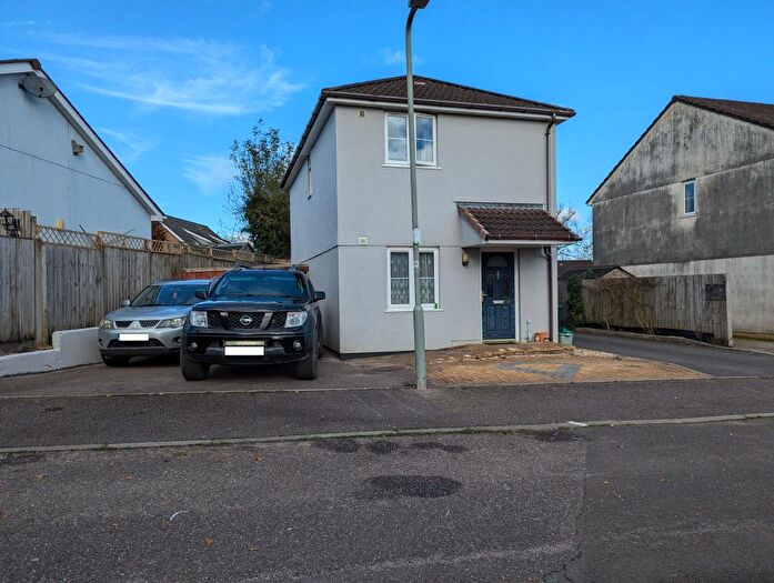 2 Bedroom Detached House For Sale In Powells Way, Honiton, EX14