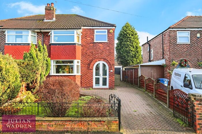 3 Bedroom Semi-Detached House For Sale In Waverton Avenue, Heaton Chapel, Stockport, SK4