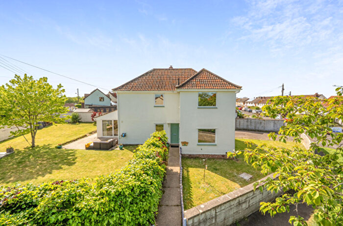 3 Bedroom Detached House For Sale In Mendip View, Street, BA16
