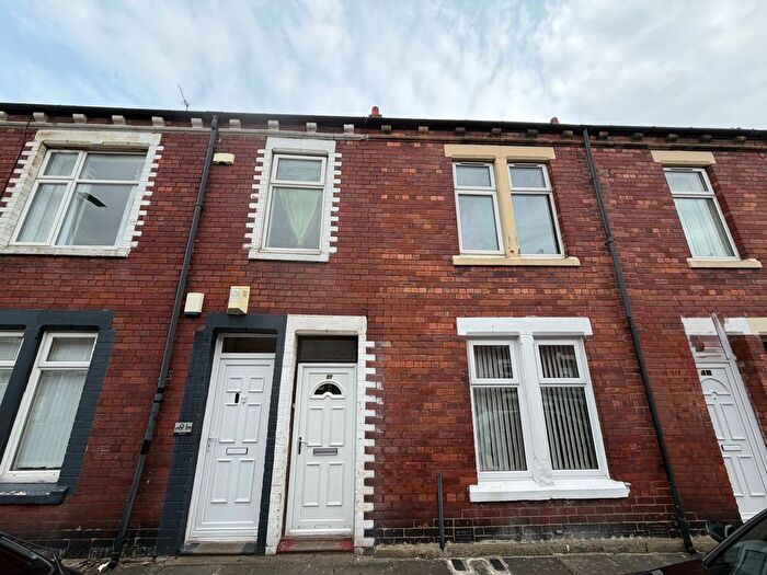 3 Bedroom Flat For Sale In Charlotte Street, Wallsend, NE28