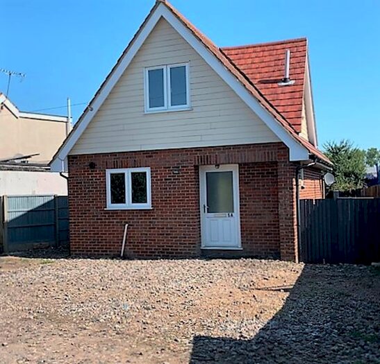 2 Bedroom Bungalow To Rent In Shoebury Terrace, Eastchurch Road, Minster On Sea, Sheerness, ME12