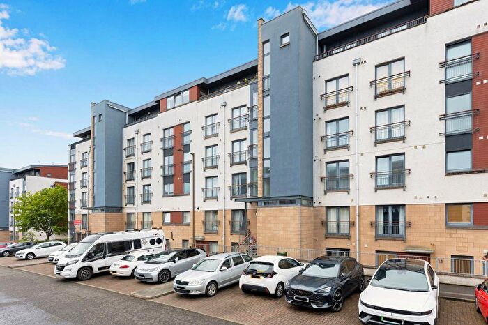 2 Bedroom Flat For Sale In / East Pilton Farm Rigg, Fettes, Edinburgh, EH5