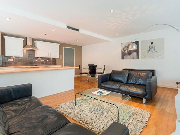 2 Bedroom Apartment To Rent In Parkgate, Nottingham, Nottinghamshire, NG1