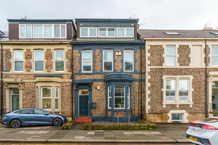 3 Bedroom Flat To Rent In £pppw - Portland Terrace, Jesmond, NE2