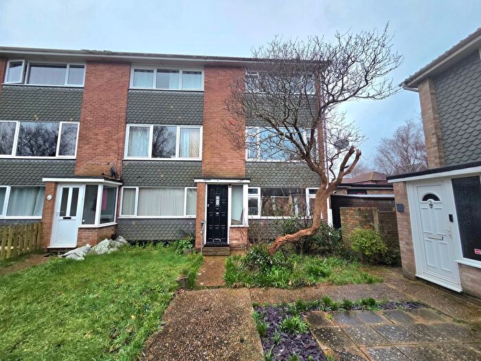 1 Bedroom Property To Rent In Landon Court, Gosport, PO12