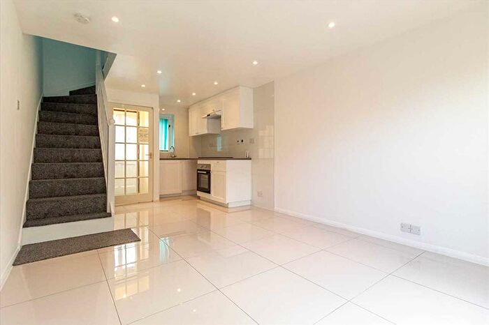 1 Bedroom Terraced House To Rent In Sanderson Close, Kettering, NN15