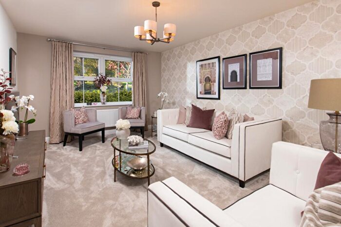 4 Bedroom Detached House For Sale In Brokenstone Road, Feniscowles, Blackburn With Darwen, Lancashire, BB3