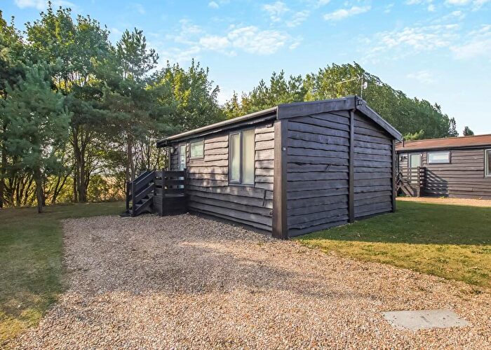 1 Bedroom Lodge For Sale In Butterwick Road, Scunthorpe, DN17