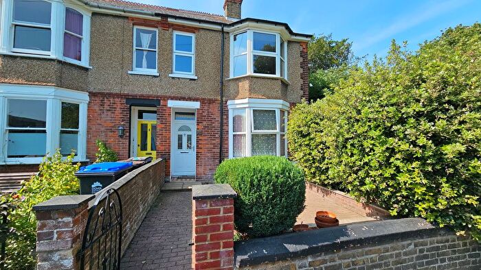 4 Bedroom End Of Terrace House For Sale In Church Path, Deal, CT14