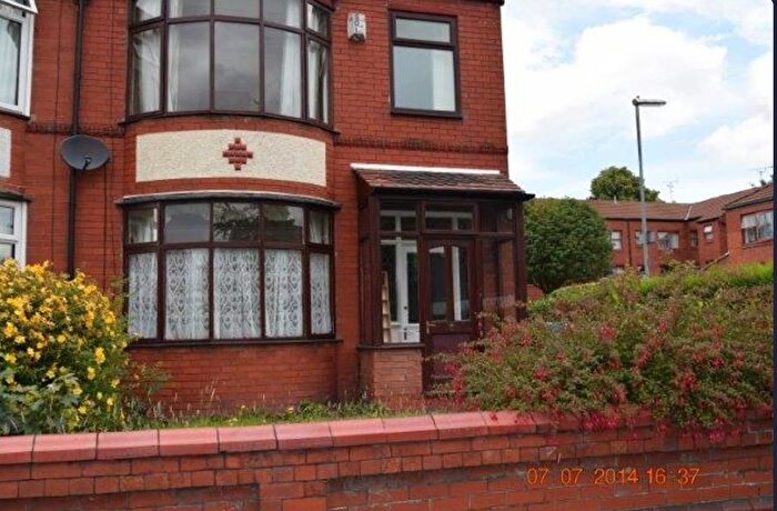 5 Bedroom Semi-Detached House To Rent In Moseley Road, Manchester, M19