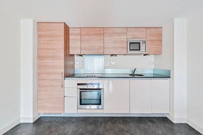 1 Bedroom Flat To Rent In John Harrison Way, Greenwich Millennium Village, London, SE10