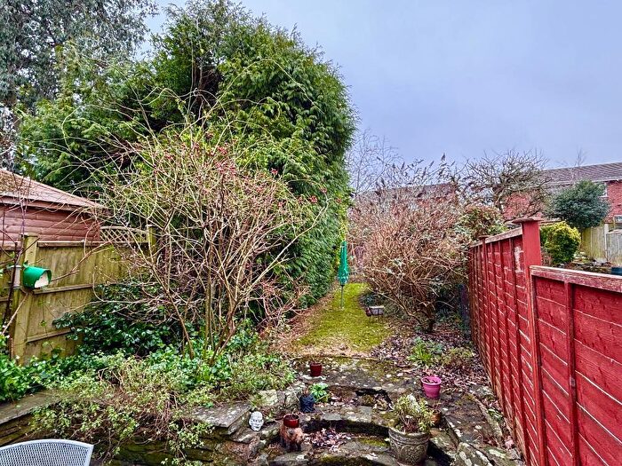 2 Bedroom House For Sale In Wiltshire Place, Kingswood, Bristol, BS15