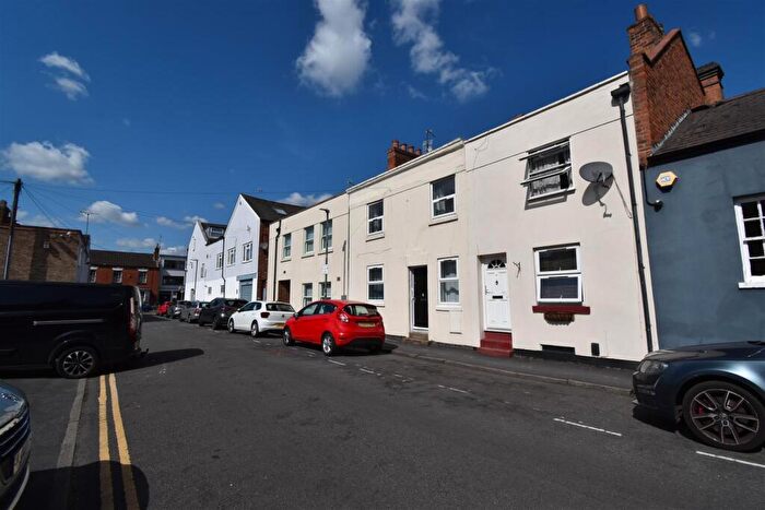 4 Bedroom Terraced House For Sale In Swan Street, Leamington Spa, CV32