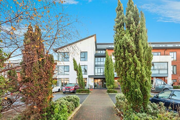 2 Bedroom Flat For Sale In Craufurd Road, Oxford, OX4