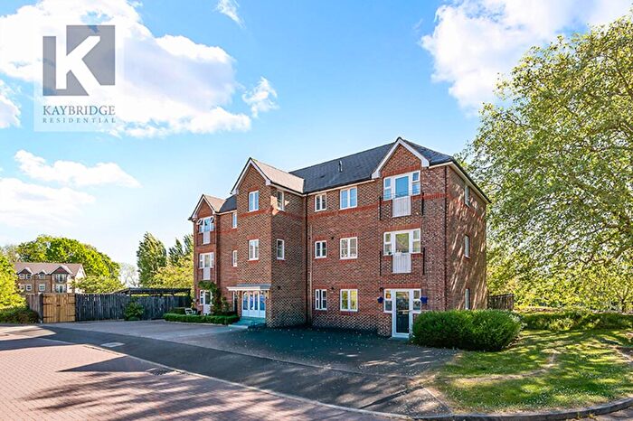 1 Bedroom Flat For Sale In Eastman Way, Haydock Court Eastman Way, KT19