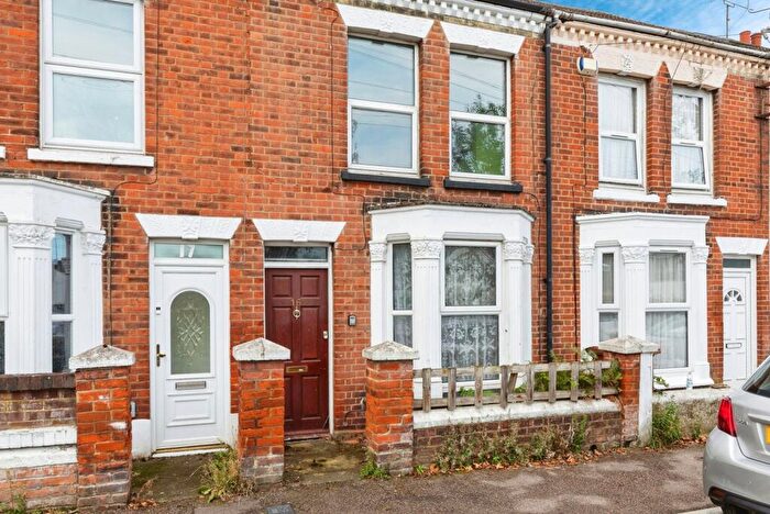 3 Bedroom Terraced House For Sale In Cornwall Road, Gillingham, Kent, ME7