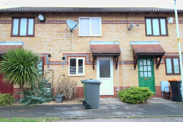 2 Bedroom Terraced House To Rent In Dovedale, Luton, LU2