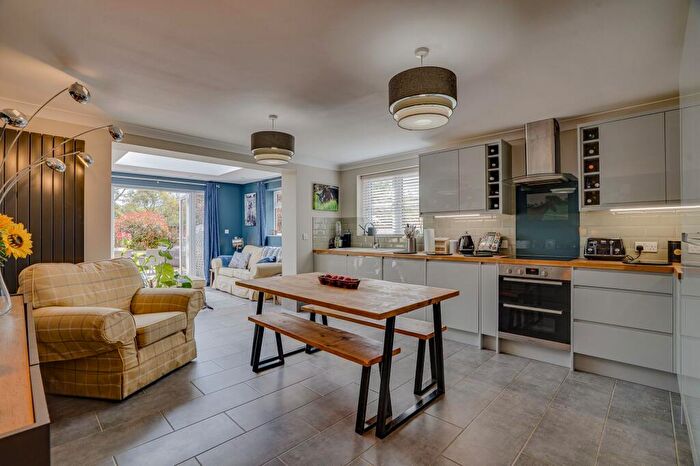 2 Bedroom Semi-Detached House For Sale In Heathen Street, Durley, Hampshire, SO32