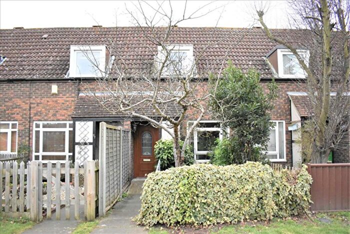 1 Bedroom House To Rent In Grange Road, West Molesey, KT8