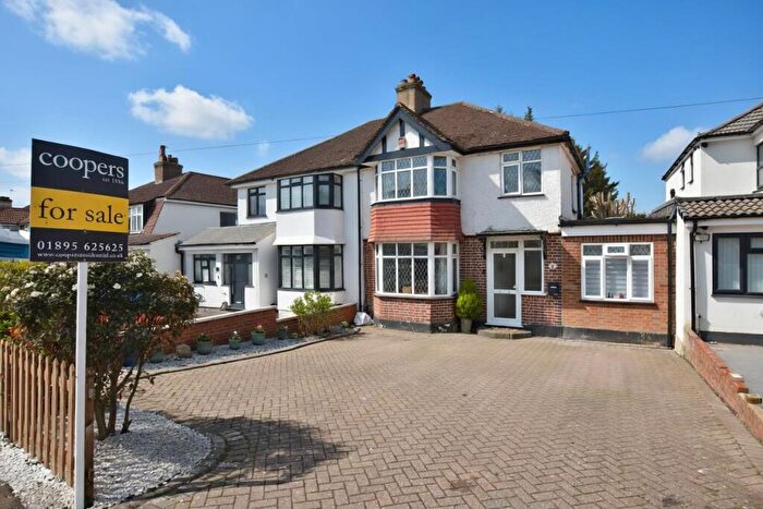 4 Bedroom Semi Detached House For Sale In Pinner Road, Northwood, HA6