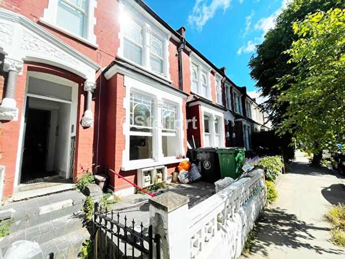 2 Bedroom Flat To Rent In Harberton Road, London, N19