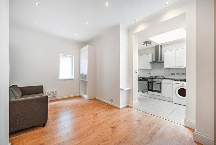 2 Bedroom Apartment To Rent In Allsop Place, Marylebone, London, NW1