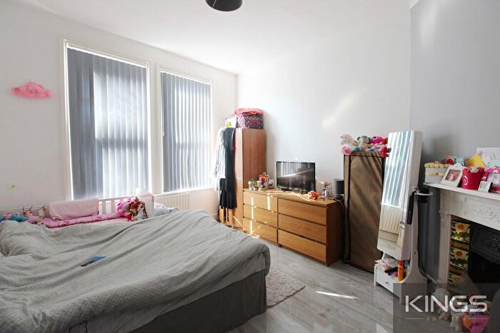 1 Bedroom Flat To Rent In St Mary Street, SO14