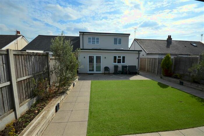 4 Bedroom Semi-Detached House To Rent In Clare Road, Braintree, CM7
