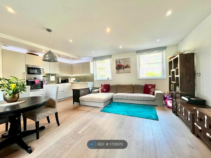 3 Bedroom Flat To Rent In Maltby House, London, SE3