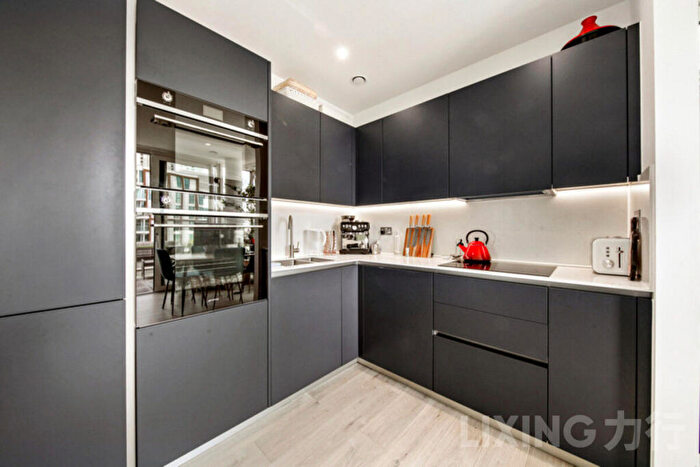 2 Bedroom Apartment To Rent In Coster Avenue, Finsbury Park, N4